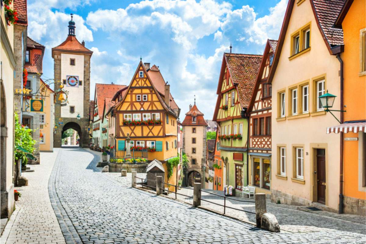 Die Altstadt von Rothenburg ob der Tauber, beliebteste Reiseziele Deutschlands 2024