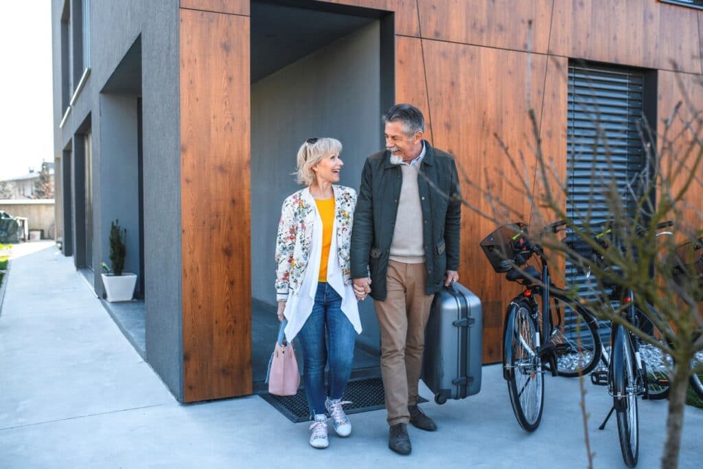 Radtouristen im Ferienhaus